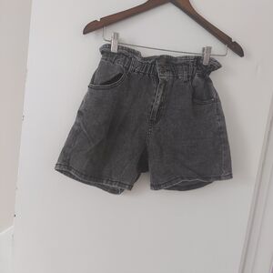 Hocaies High Rise Long Inseam Grey Wash Denim Shorts Size 4 Retro Elastic
